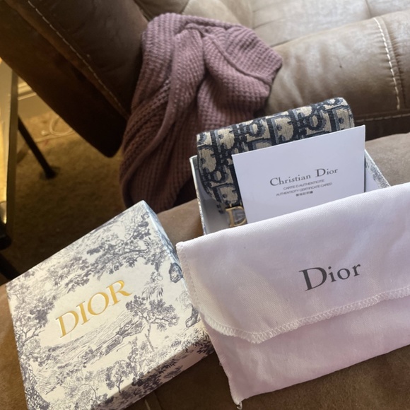 CHRISTIAN DIOR Saddle Flap Jacquard Canvas Card Holder Beige - Picture 6 of 7